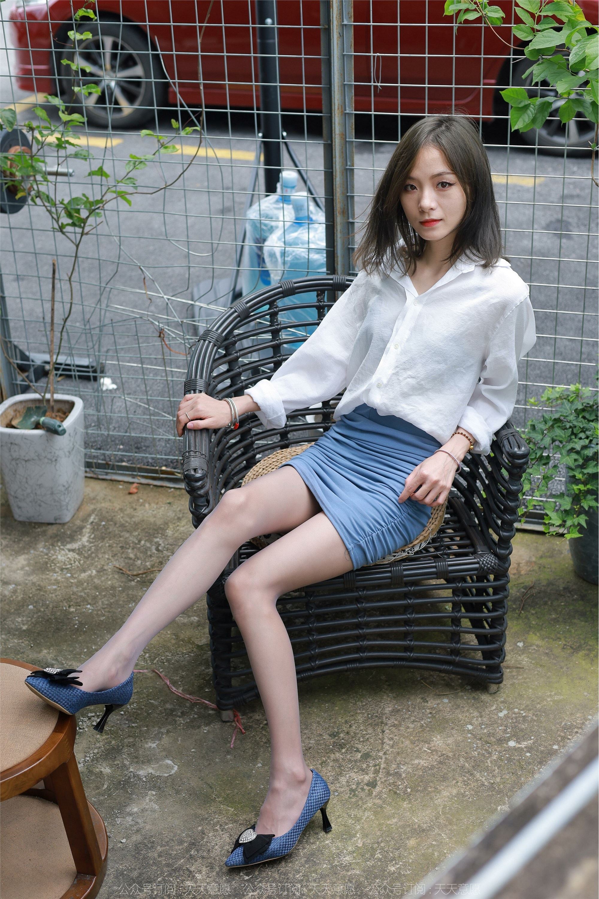 IESS异思趣向 2022.06.09 丝享家 1112：小六《蓝鞋灰丝》